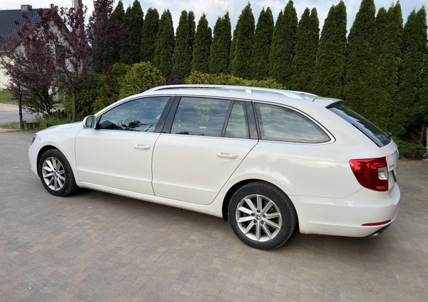 Skoda Superb cena 37900 przebieg: 258000, rok produkcji 2015 z Tuszyn małe 79